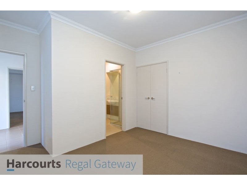 4 Angelica Way, Atwell WA 6164