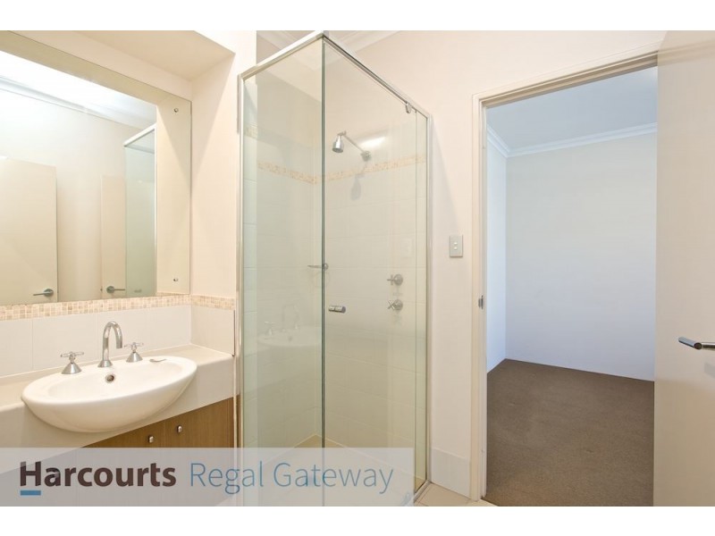 4 Angelica Way, Atwell WA 6164