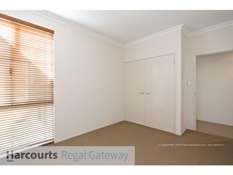 4 Angelica Way, Atwell WA 6164