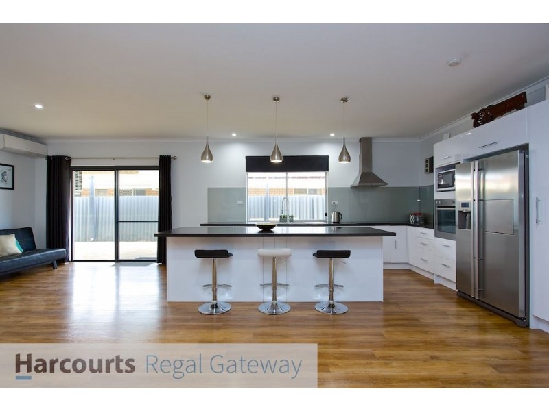 44 Griffith Way, Thornlie WA 6108