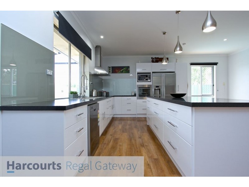 44 Griffith Way, Thornlie WA 6108