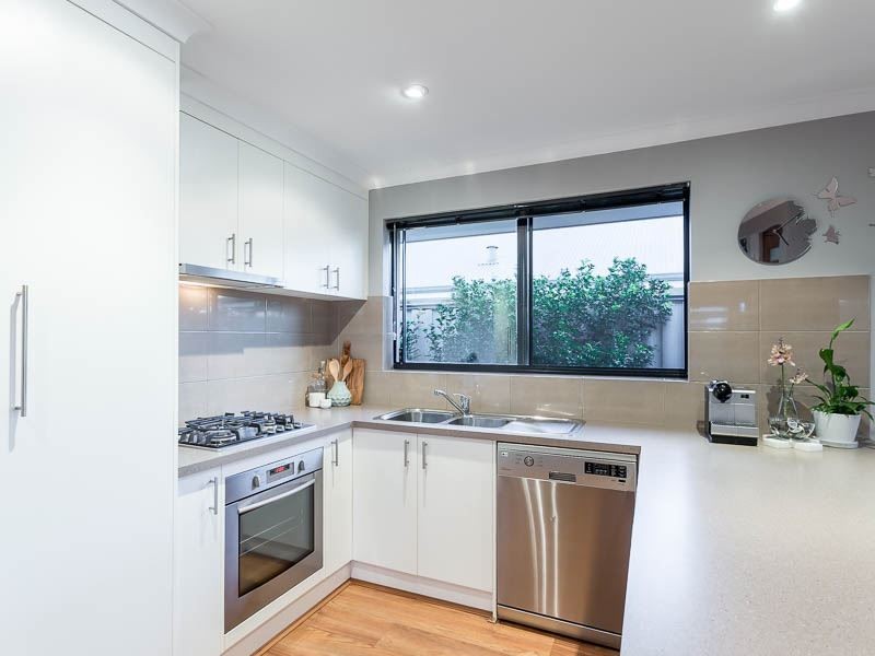 18 Serotina Lane, Aubin Grove WA 6164