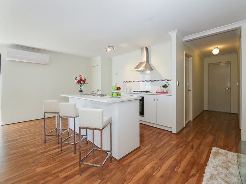 37 Sapphire Chase, Wellard WA 6170