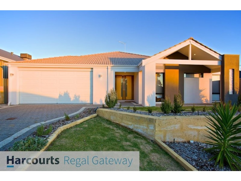 8 Pennine Way, Wellard WA 6170