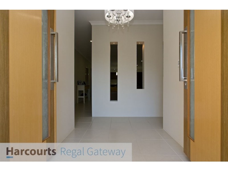 8 Pennine Way, Wellard WA 6170