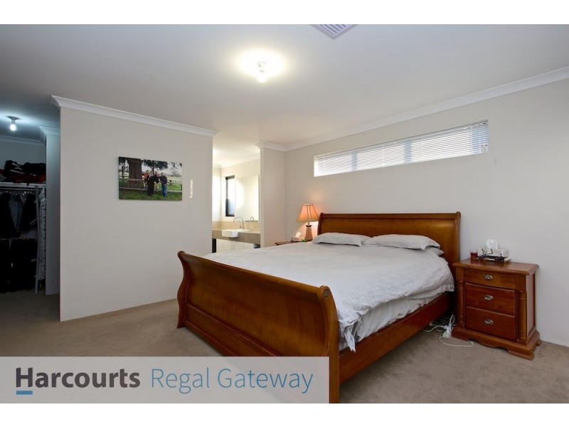 8 Pennine Way, Wellard WA 6170