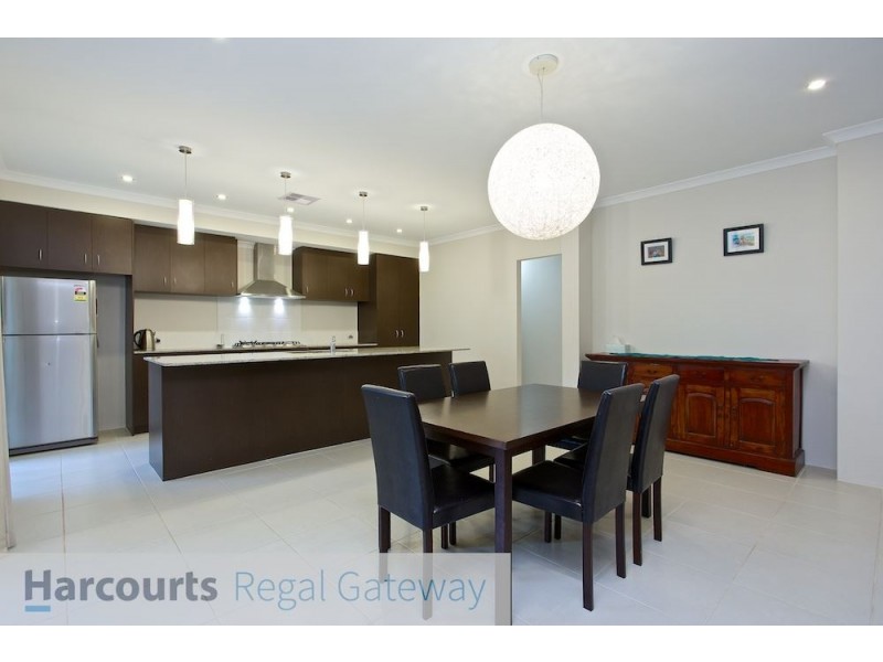 8 Pennine Way, Wellard WA 6170