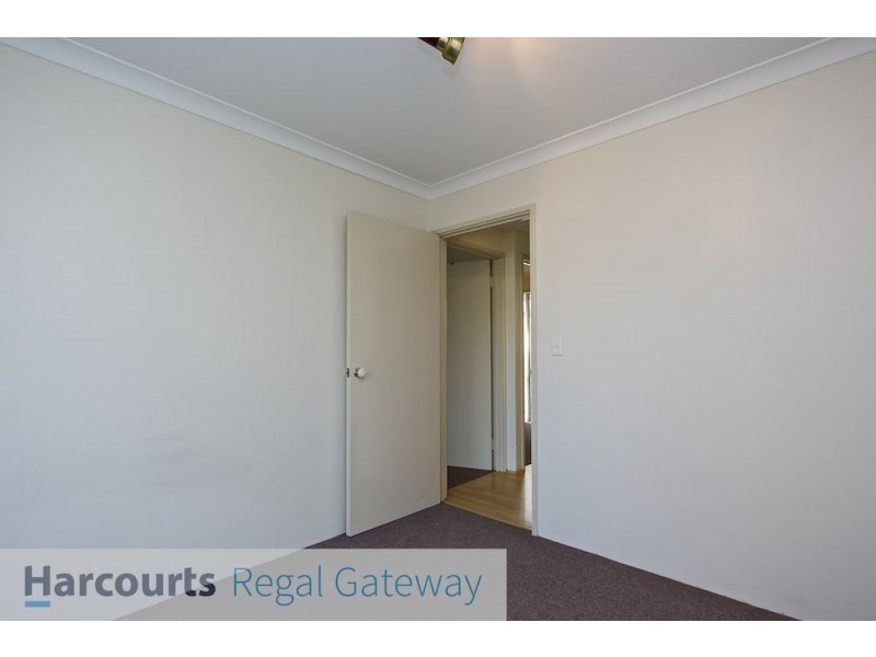 17 South Lake Drive, South Lake WA 6164