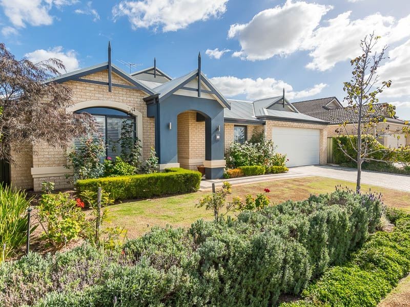 15 Grampian Crescent, Aubin Grove WA 6164