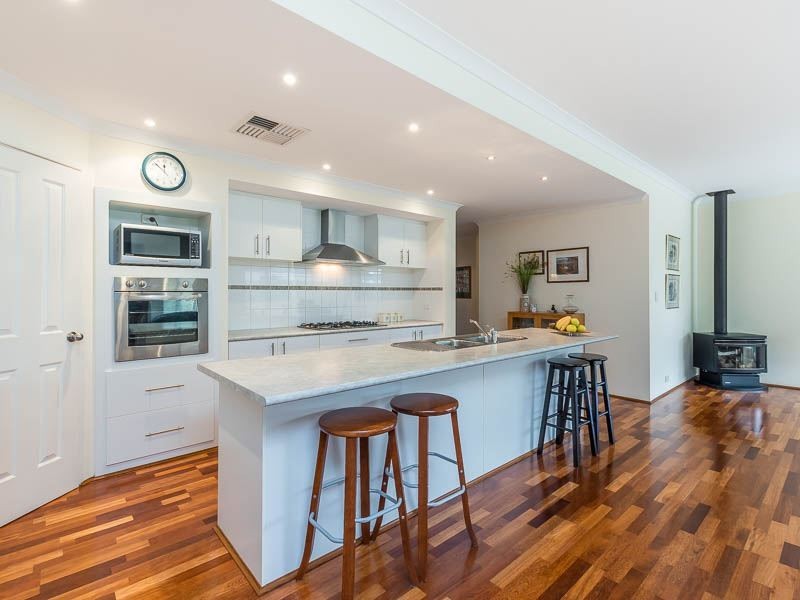 15 Grampian Crescent, Aubin Grove WA 6164