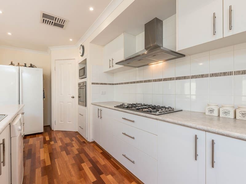 15 Grampian Crescent, Aubin Grove WA 6164