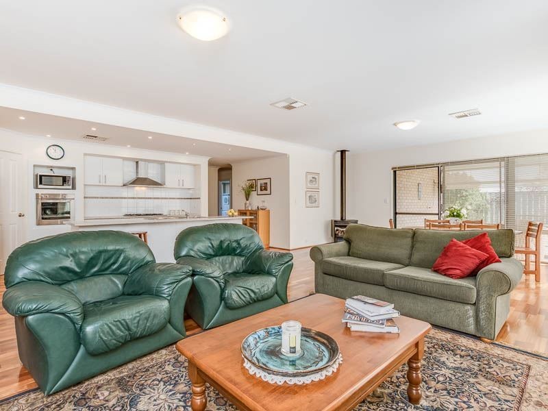 15 Grampian Crescent, Aubin Grove WA 6164