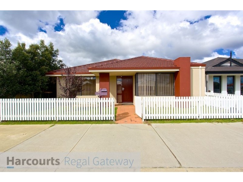 27 Harvest Lakes Blvd, Atwell WA 6164