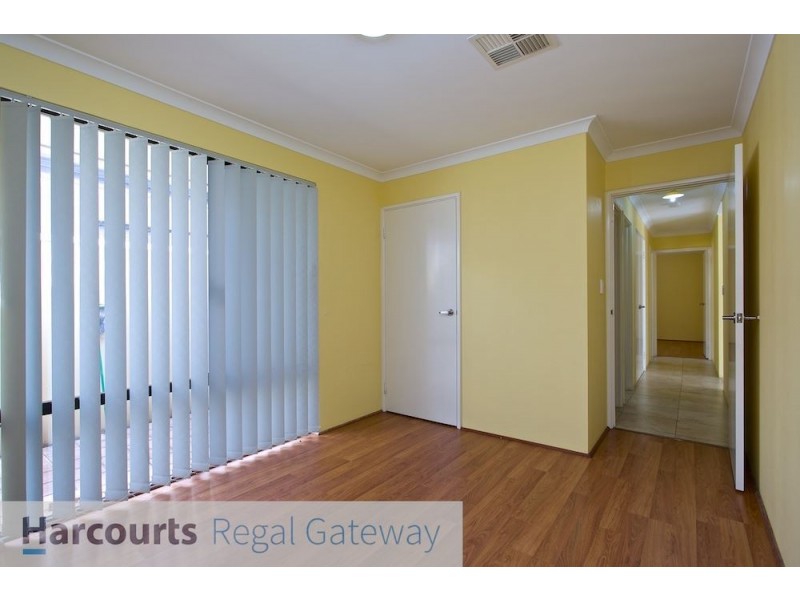 27 Harvest Lakes Blvd, Atwell WA 6164