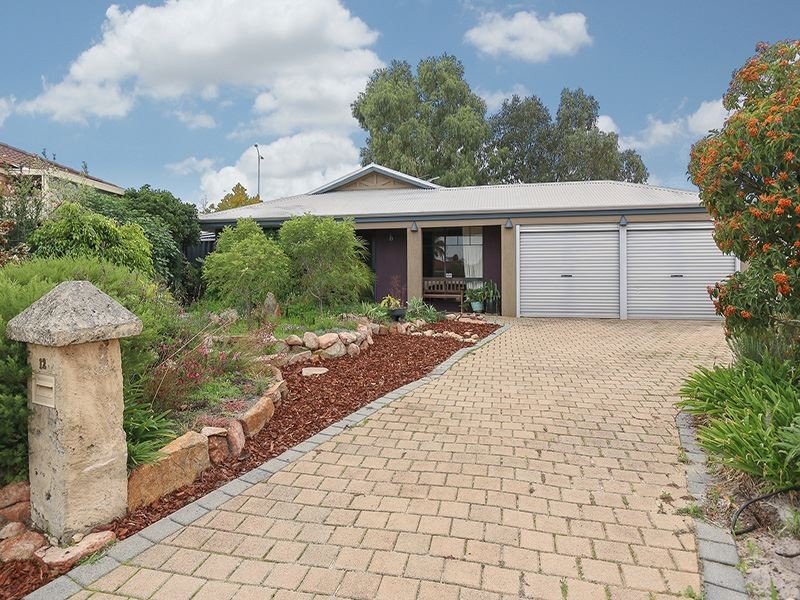 12 Marie Court, Atwell WA 6164