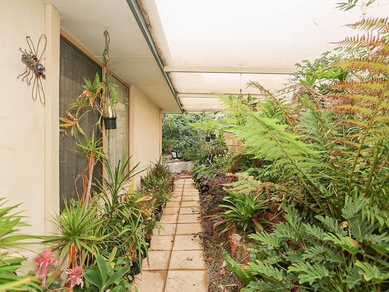 12 Marie Court, Atwell WA 6164