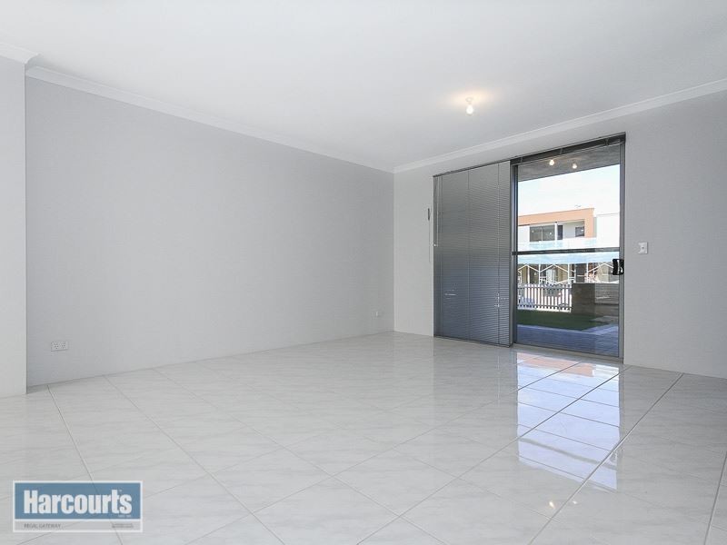 12 Affable Way, Atwell WA 6164