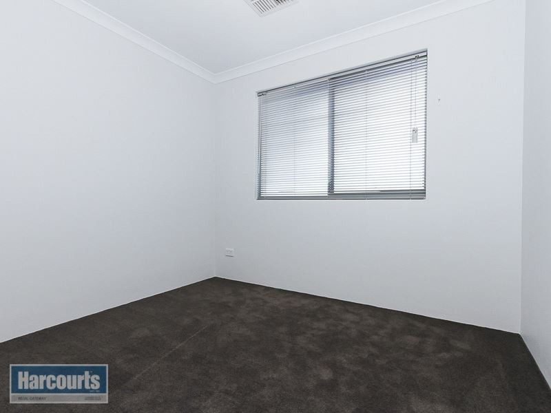 12 Affable Way, Atwell WA 6164