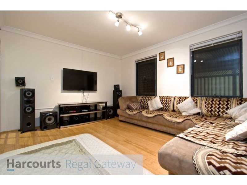 16 Teocote Crescent, Aubin Grove WA 6164