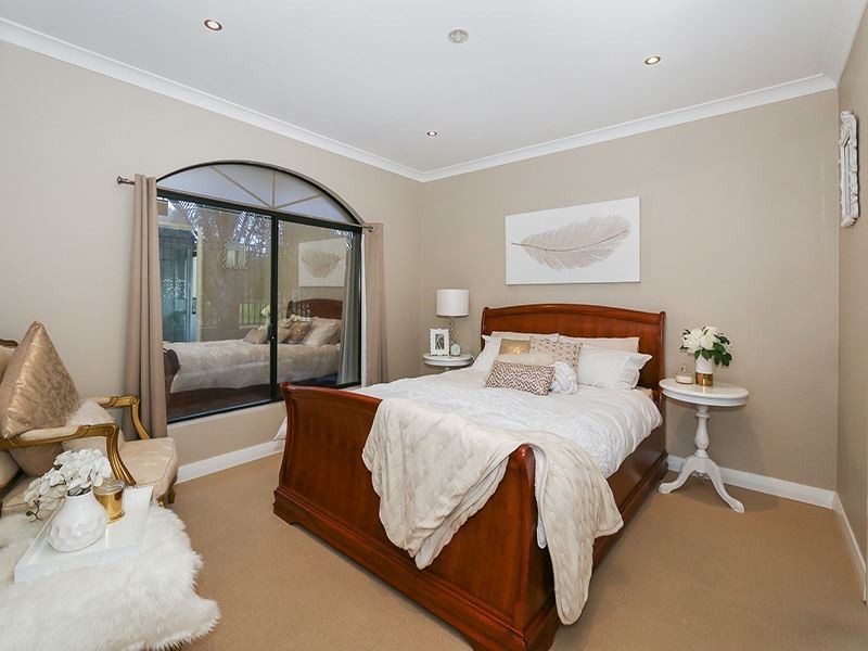 7 Paperbark Lane, Atwell WA 6164