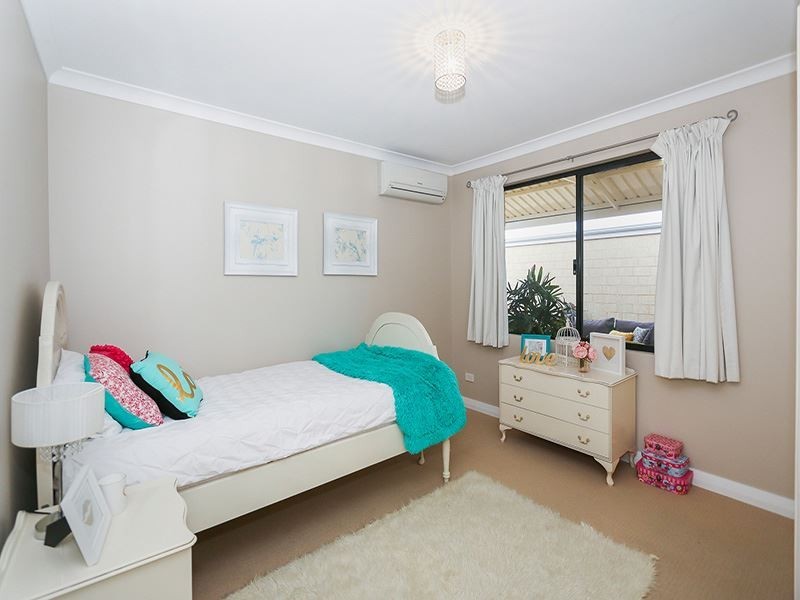 7 Paperbark Lane, Atwell WA 6164