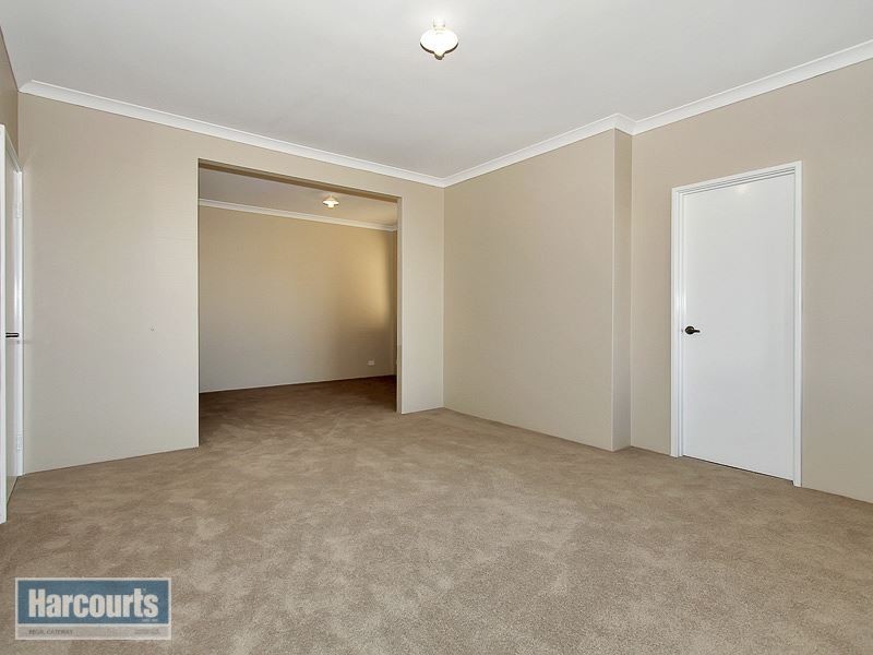 13 Cooli Street, Hammond Park WA 6164