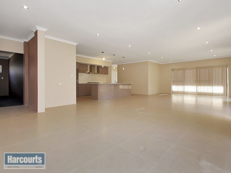 13 Cooli Street, Hammond Park WA 6164