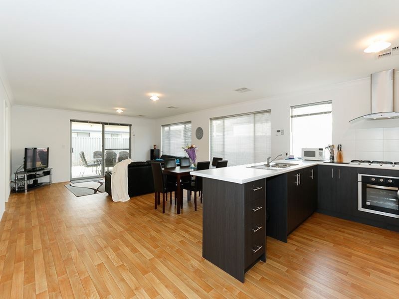 7 Jordan Street, Haynes WA 6112