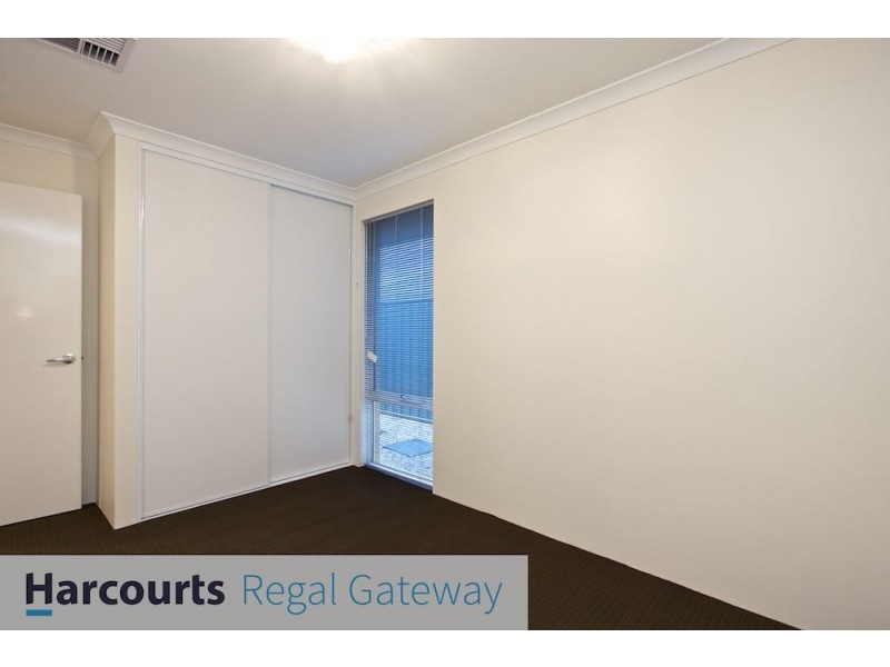 6 Ealing Road, Wellard WA 6170
