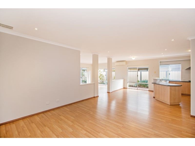 12 Caterpiller Drive, Success WA 6164