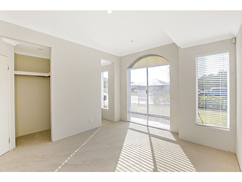 12 Caterpiller Drive, Success WA 6164