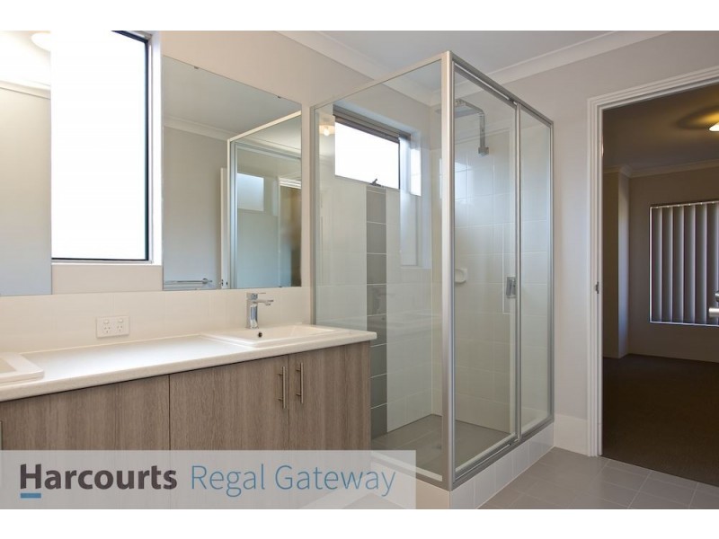 5 Mariala Way, Wandi WA 6167