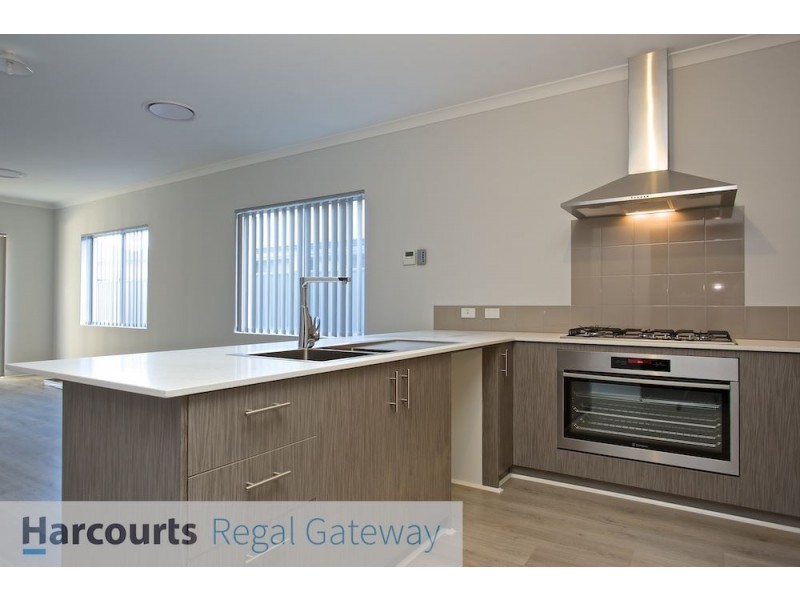 5 Mariala Way, Wandi WA 6167