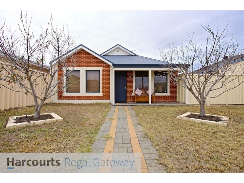 112 Aurora Drive, Atwell WA 6164