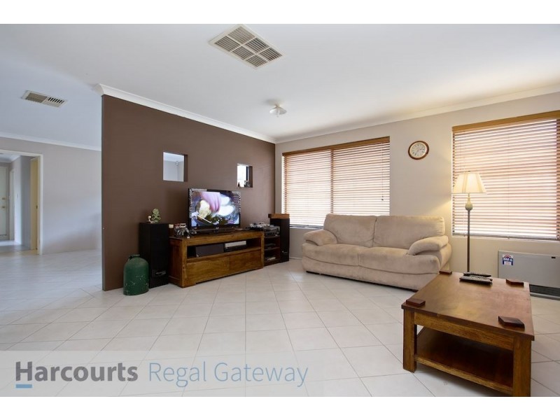 112 Aurora Drive, Atwell WA 6164