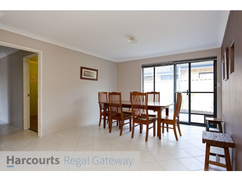 112 Aurora Drive, Atwell WA 6164