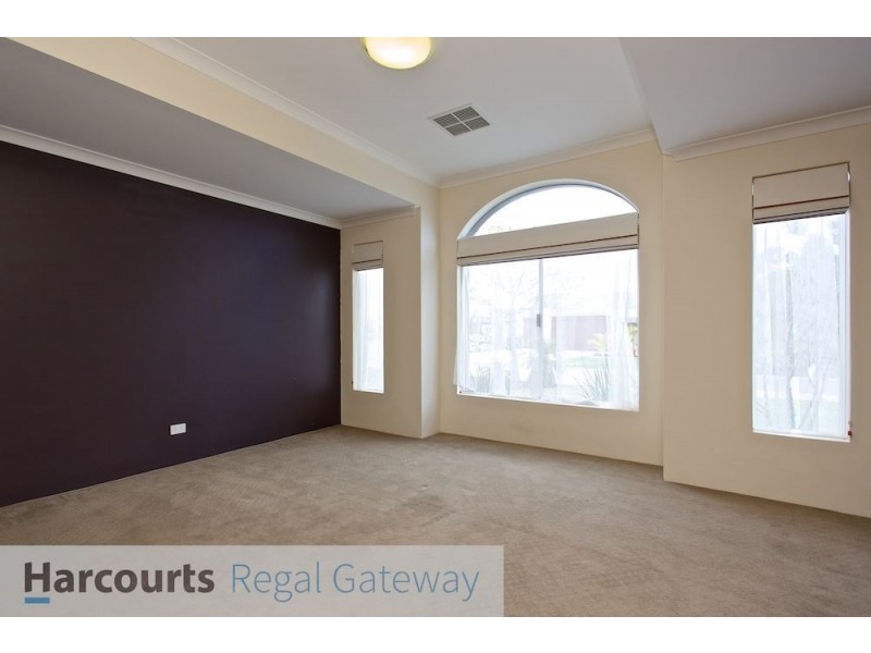26 Halcyon Way, Atwell WA 6164