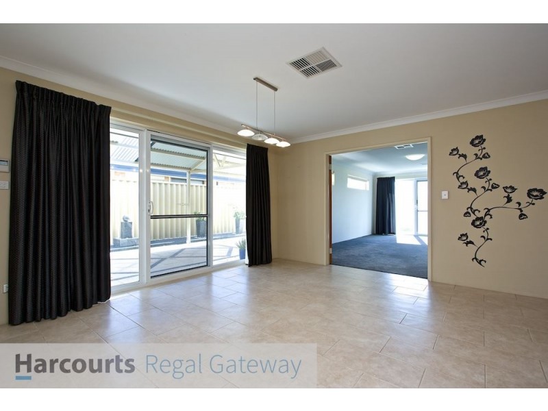 26 Halcyon Way, Atwell WA 6164