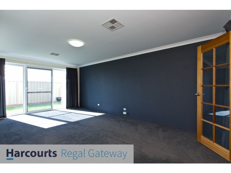 26 Halcyon Way, Atwell WA 6164