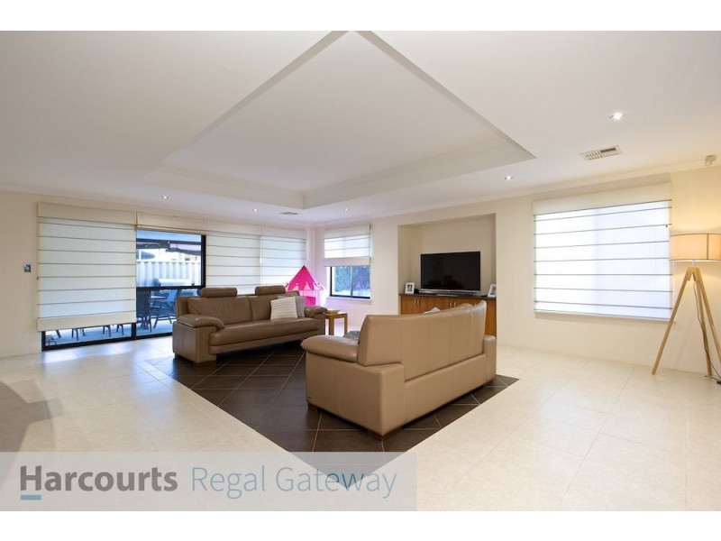 45 Aurora Drive, Atwell WA 6164