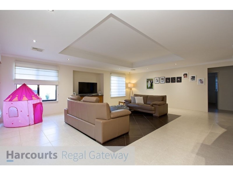45 Aurora Drive, Atwell WA 6164