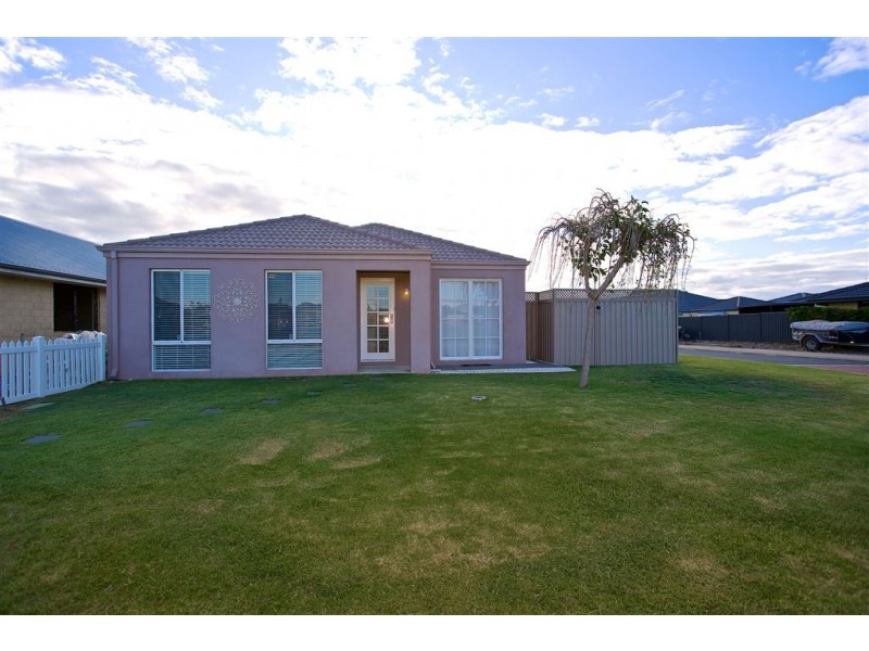 9 Syndicate Link, Munster WA 6166