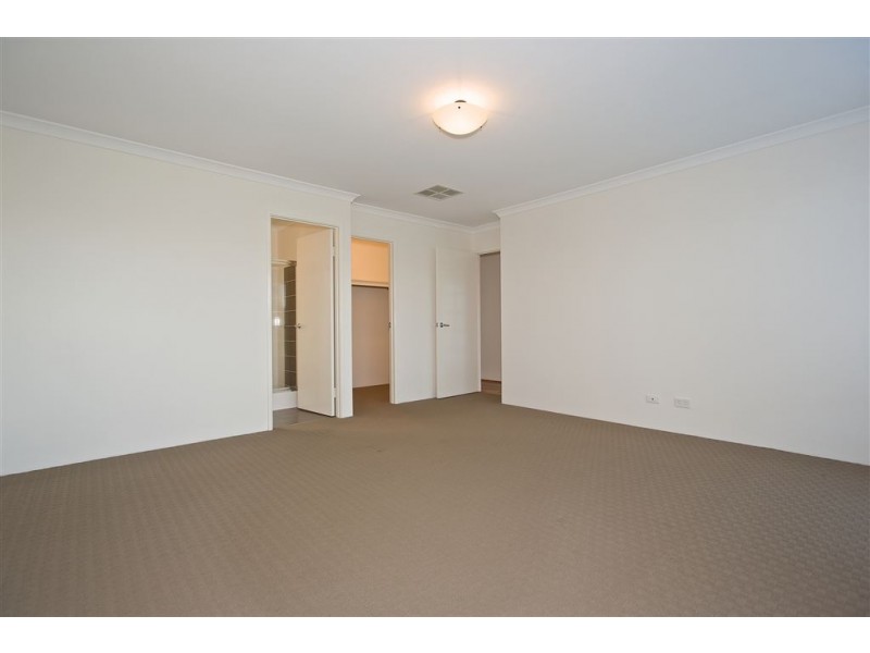 9 Syndicate Link, Munster WA 6166