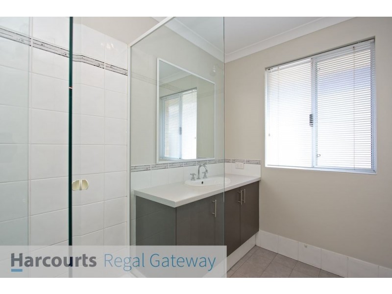 14 Blue Mountain Cct, Aubin Grove WA 6164