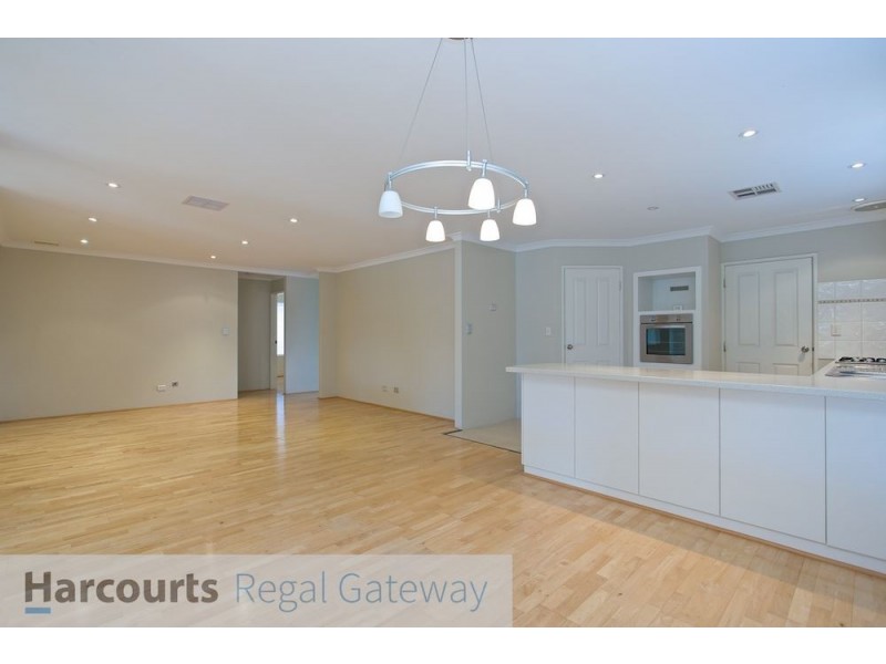 14 Blue Mountain Cct, Aubin Grove WA 6164