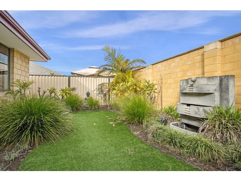 3 Kesiya Turn, Aubin Grove WA 6164