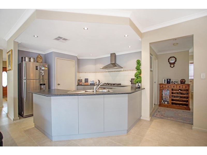 3 Kesiya Turn, Aubin Grove WA 6164
