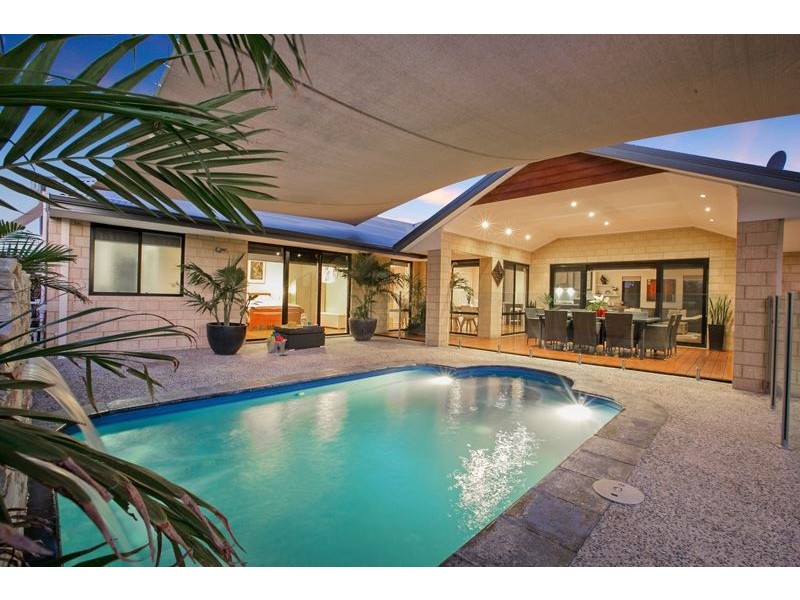 9 Araluen Bend, Aubin Grove WA 6164