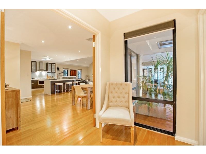 9 Araluen Bend, Aubin Grove WA 6164