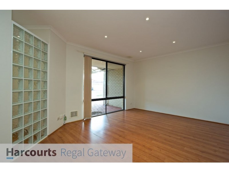 31 Leschenaultia Drive, Canning Vale WA 6155